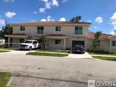 Main picture of 715 N 59th Ave