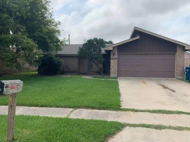 Main picture of 2221 Dorchester Dr