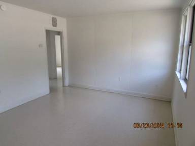 Main picture of 17 Dixie Dr