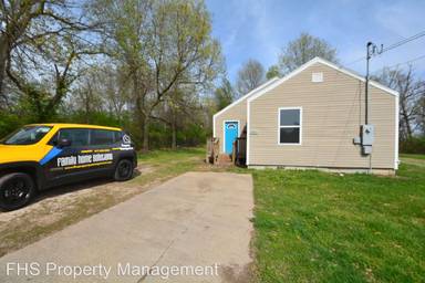 Main picture of 1918 N Drury Ave