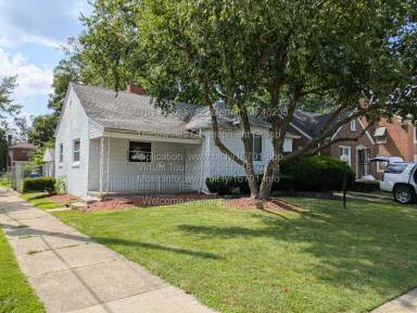 Main picture of 16701 Lindsay St