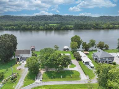 Main picture of 414 Wayne Jackson Rd