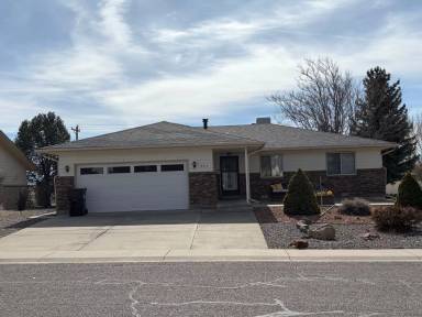 Main picture of 2314 James St