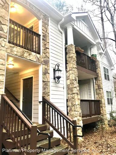 Main picture of 105 Madison Ct SE