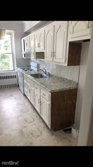 Main picture of 294 Kings Hwy
