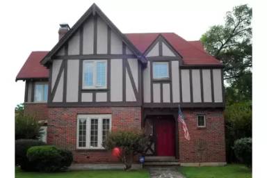 Main picture of 2020 Broadway St