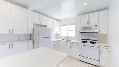 Main picture of 7014-7018 Flight Avenue