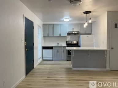 Main picture of 2920 Hillegass Ave