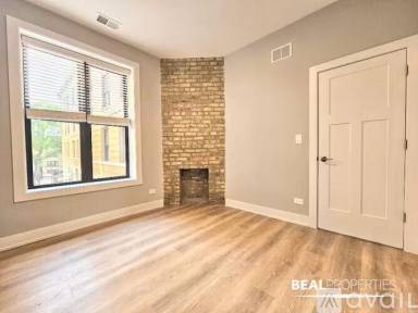 Main picture of 428-438 W Belden Ave