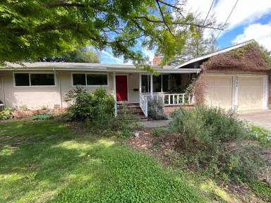Main picture of 2362 Nyla Dr