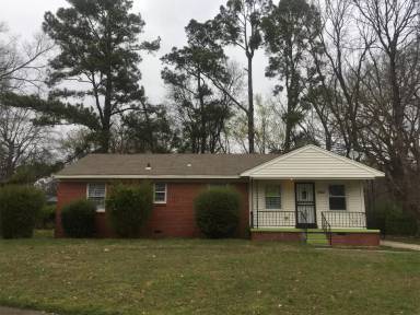 Main picture of 1968 Gayle Ave