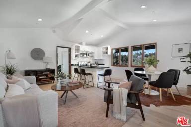 Main picture of 454 Rustic Dr