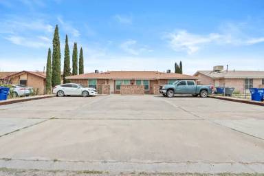 Main picture of 10012 Caribou Dr