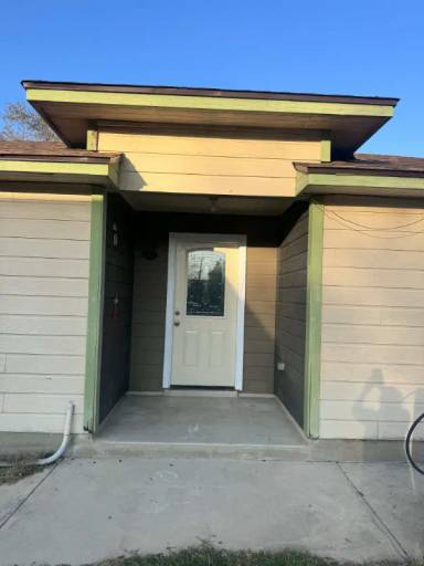 Main picture of 3449 Mathis Cir