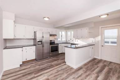 Main picture of 3569 6th St NW