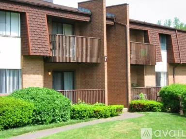 Main picture of 525 Crown St Apartments