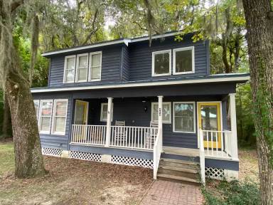 Main picture of 404 Broad River Rd
