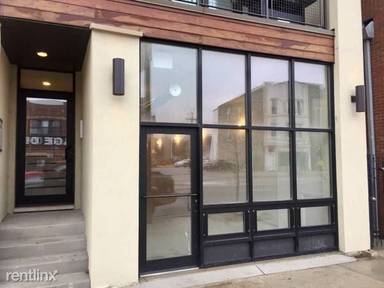 Main picture of 906 N Ashland Ave