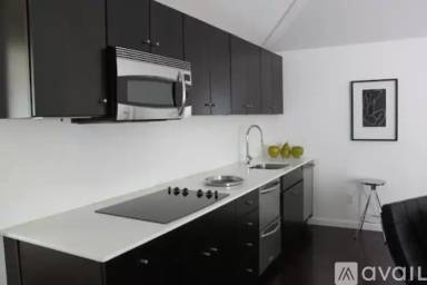 Main picture of 46 Spring St