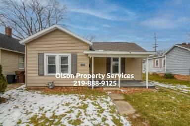 Main picture of 404 John St