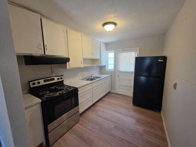 Main picture of 3001 Curtis Dr