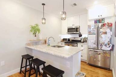 Main picture of 34 Gilman St