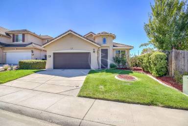 Main picture of 408 Elmwood Ct