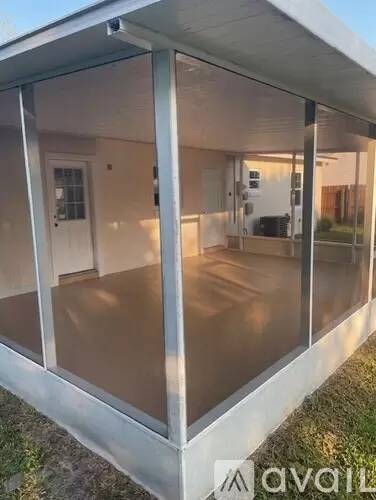 Main picture of 901 Picasso Ave