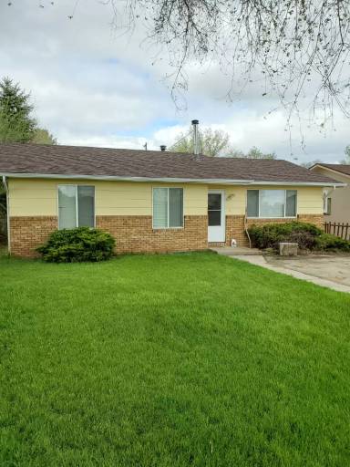 Main picture of 4125 Golden St