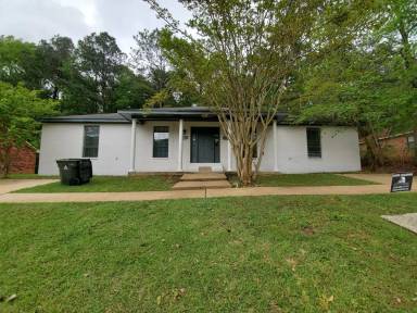 Main picture of 1313 - 1315 Hampton Dr