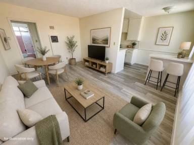 Main picture of 1049 N Mariposa Ave
