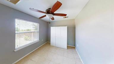 Main picture of 18801 Great Falls Dr