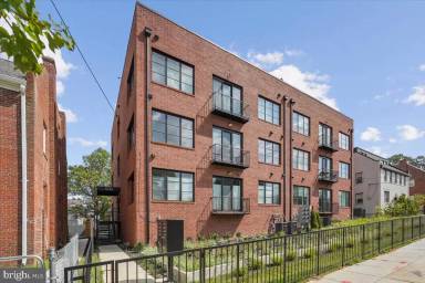 Main picture of 1236 Raum St NE