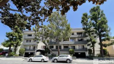 Main picture of 700 Westmount Dr