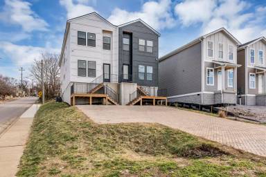 Main picture of 3801-3803 Dr Walter S Davis Blvd