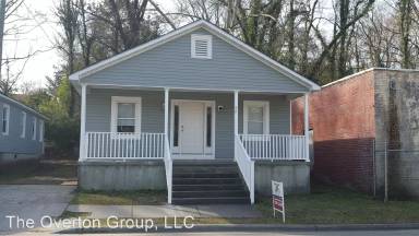 Main picture of 415 W 3rd St