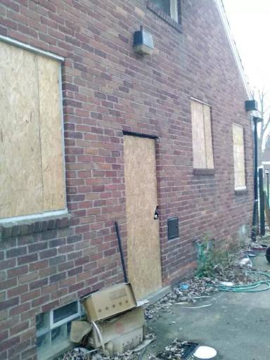 Main picture of 20144 Hartwell St