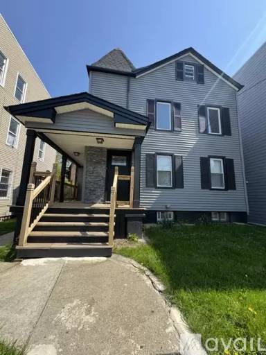 Main picture of 81 Pierce St