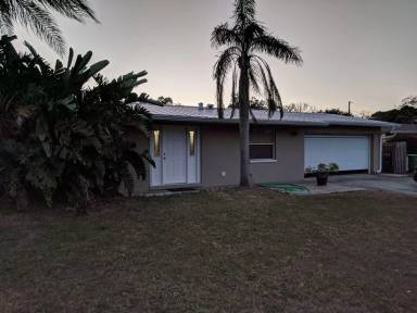 Main picture of 545 S Courtenay Pkwy