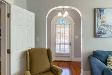 Main picture of 1812 Central Ave