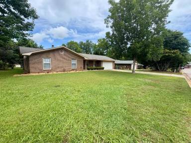 Main picture of 203 Coral Way