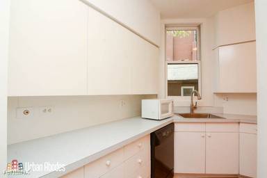 Main picture of 1726 N Clybourn Ave