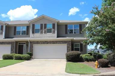 Main picture of 6123 Townes Way