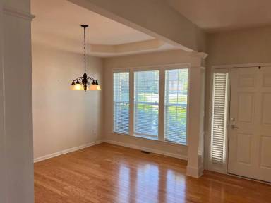 Main picture of 610 Cricklewood Dr