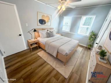 Main picture of 2616 Van Buren Pl