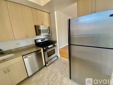 Main picture of 230 W 48th St