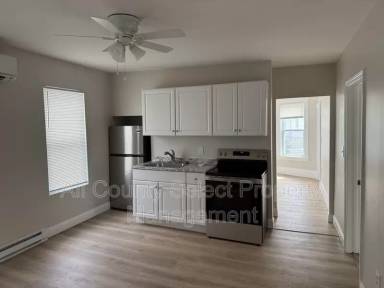 Main picture of 143 S Elm St