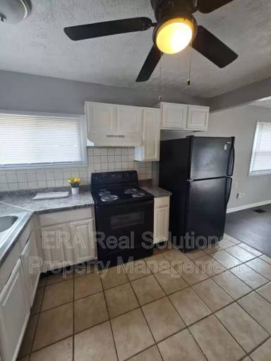 Main picture of 784 Derrer Rd