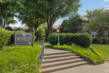 Main picture of 1572 Overton Park Ave