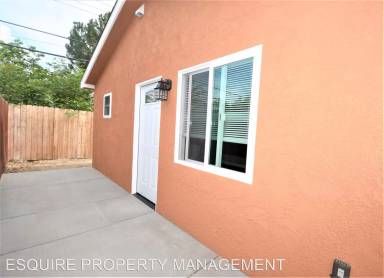 Main picture of 1323 Calle Durazno